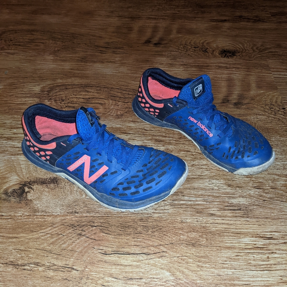 Women's 7.5 New Balance Sneakers
